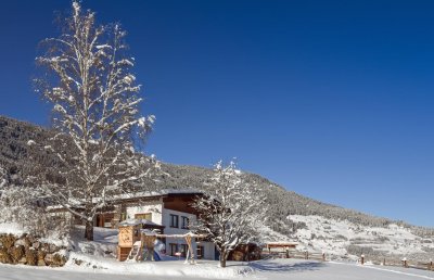 Blick auf Winterberglandschaft (2)